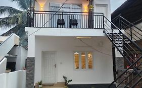 Waves Beach Homestay